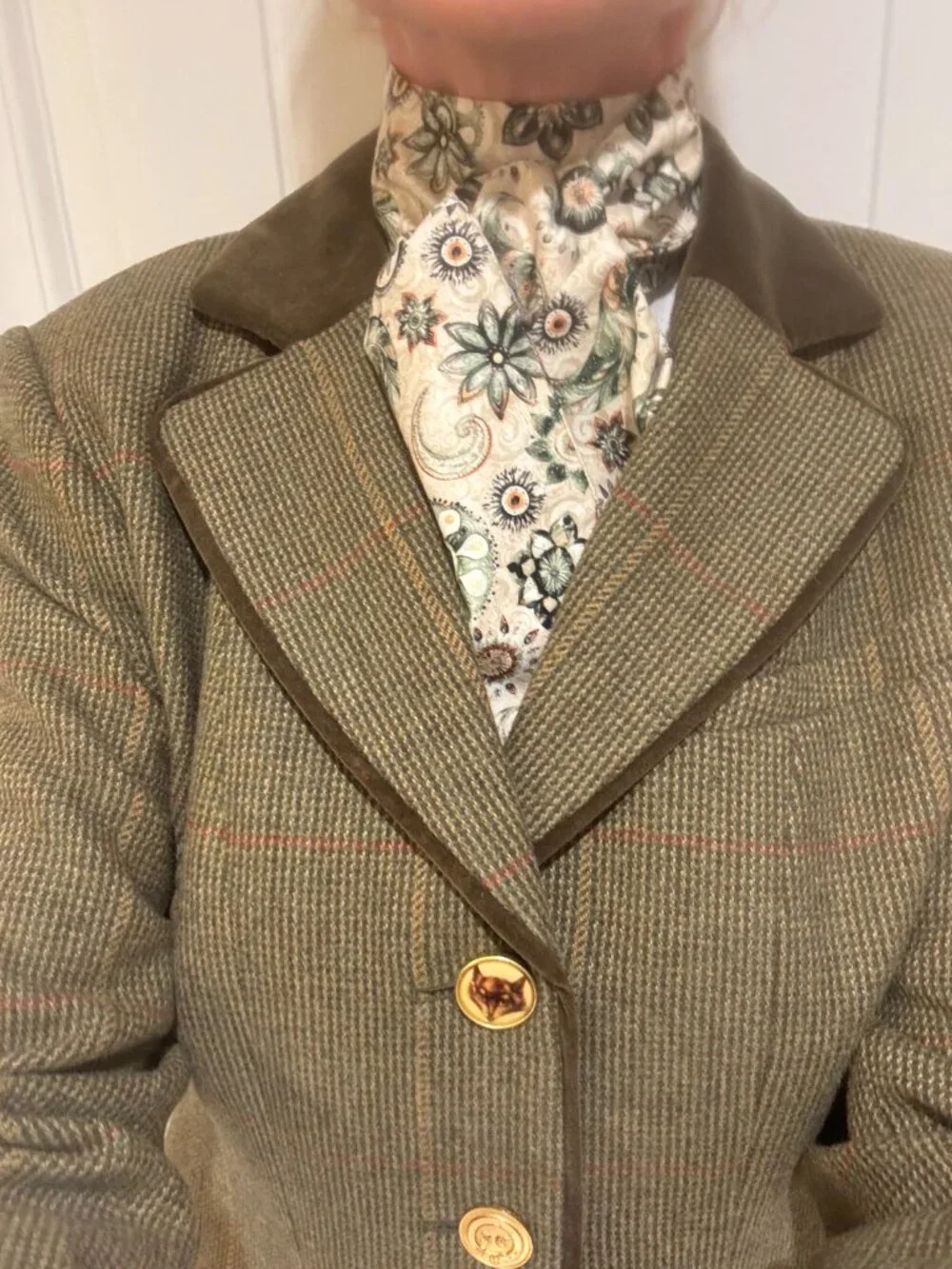 Classic Shaped Floral Paisley Tribal Equestrian Fox Hunting Stock Tie